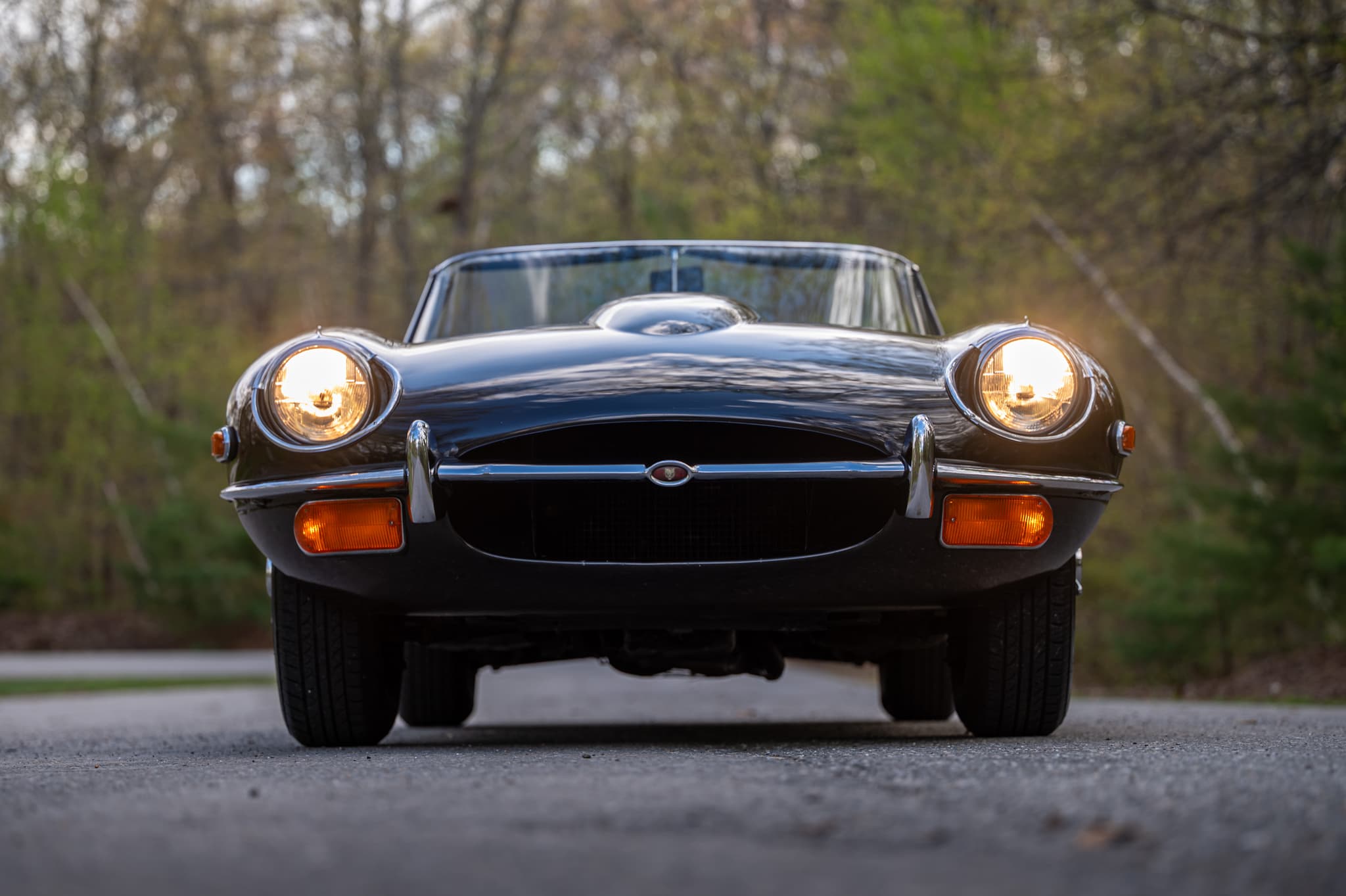 1969 Jaguar XKE Series II Roadster detail — Bring a Trailer auction photography